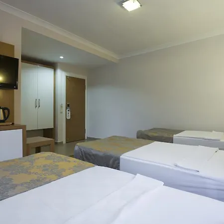 Lonicera Otel 3*