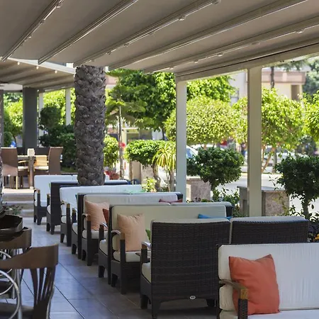 Otel Lonicera