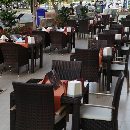 Otel Lonicera 3*